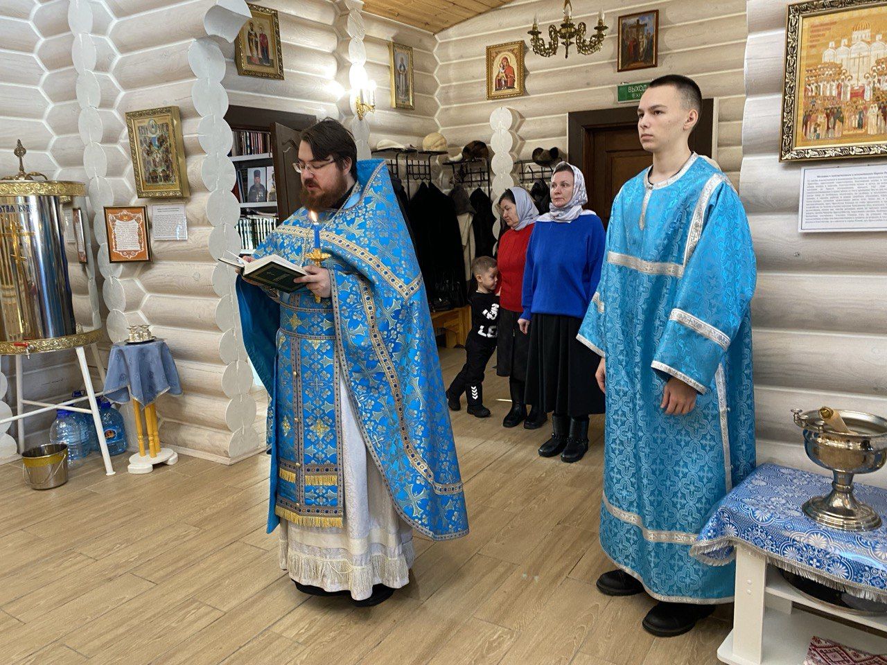 Великий праздник Сретения Господня отметили в Сентябрьском