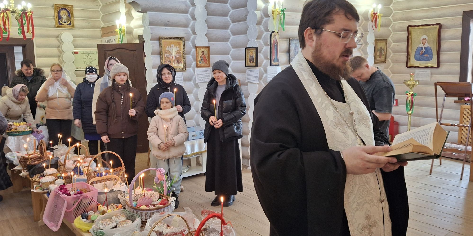 Освящение Пасхальной снеди в великую субботу