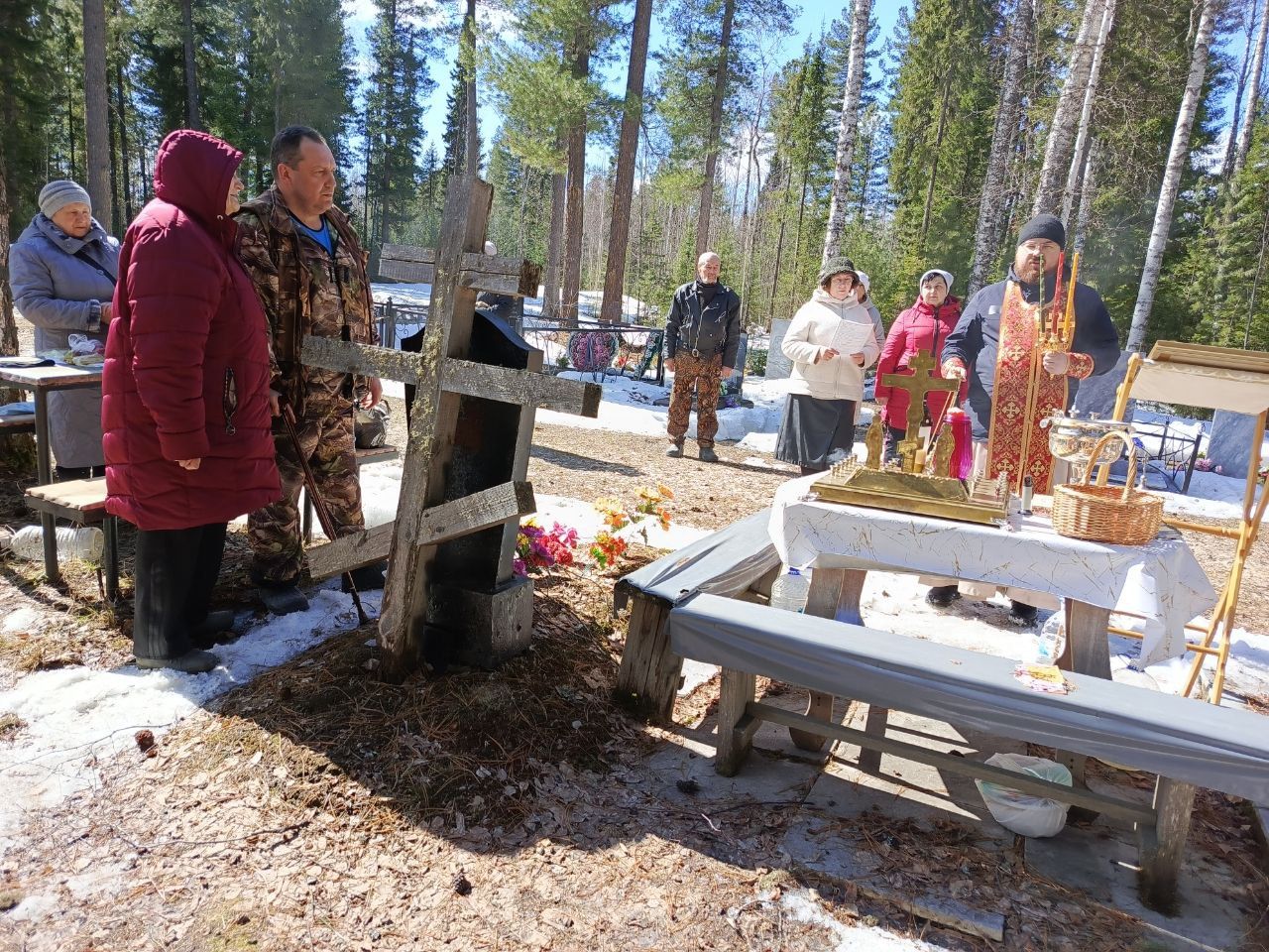 Пасхальное поминовение усопших в Сентябрьском
