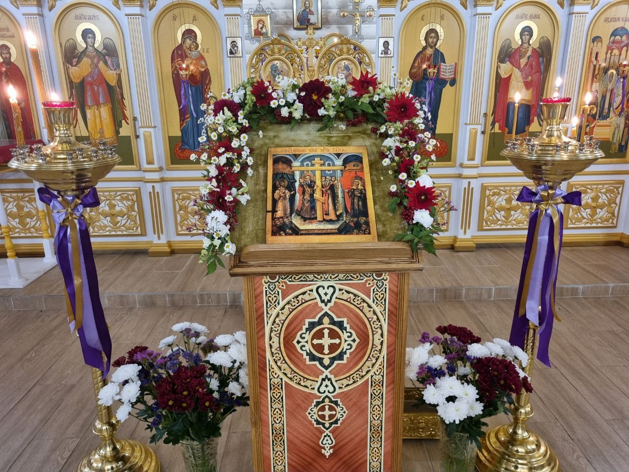 В канун Престольного праздника настоятель храма совершил Всенощное Бдение